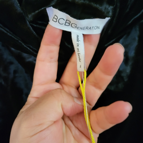 BCBGENERATION Women's Velvet Of The Shoulder Long Sleeve Midi Dress Size S - Picture 5 of 11